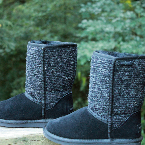 Minnetonka Sheepskin & Wool Lined Mid-Calf Boots 6 - Picture 7 of 8